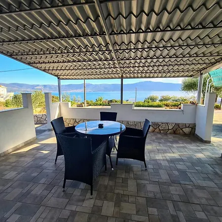 Apartament Palma A1 Slatine